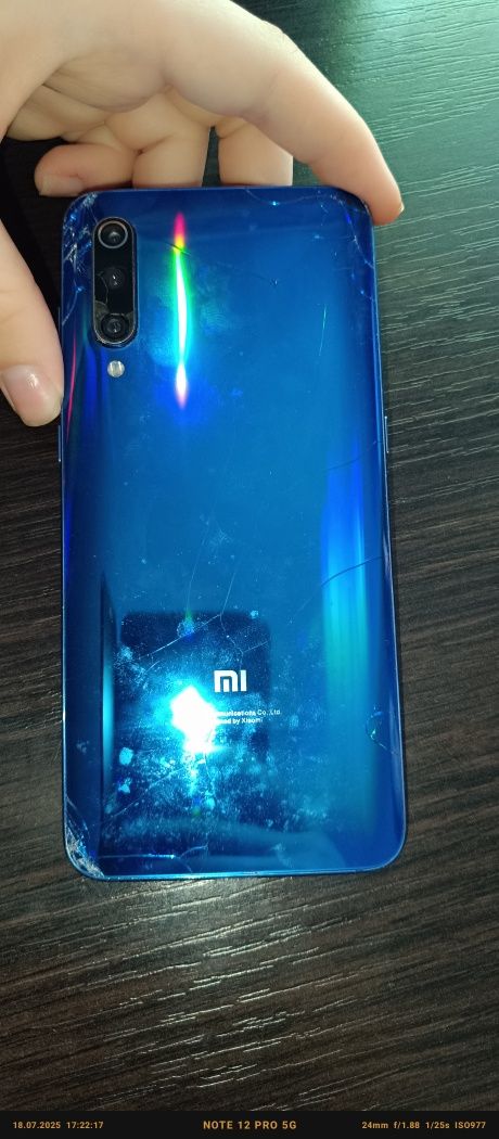 Телефон Ui, mi 9