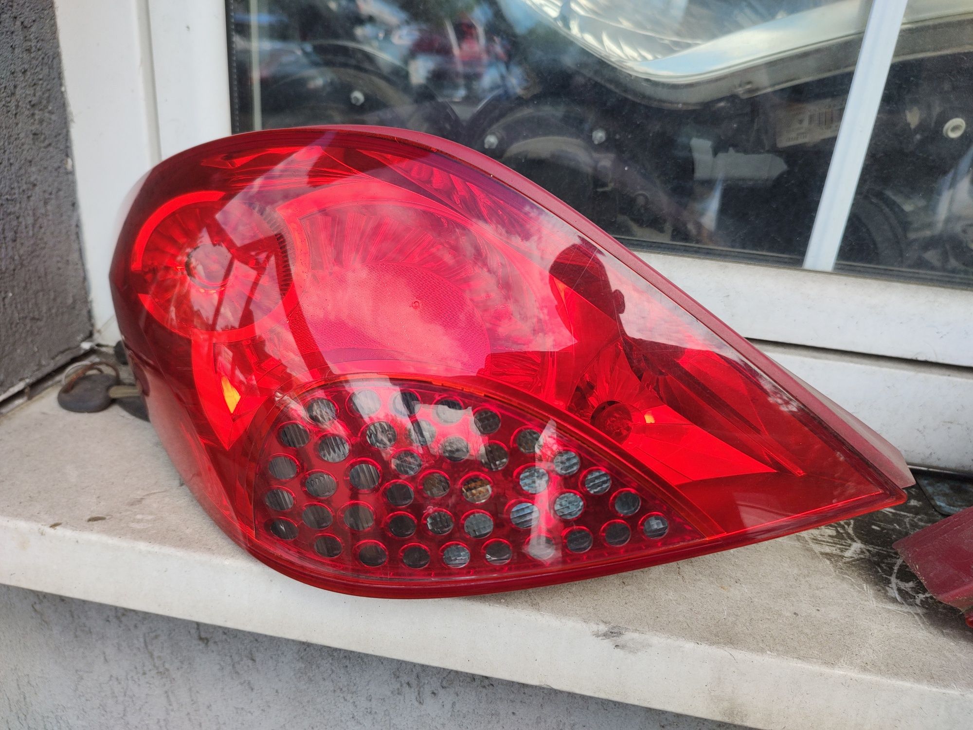 Lampy tył peugeot 207 hatchback