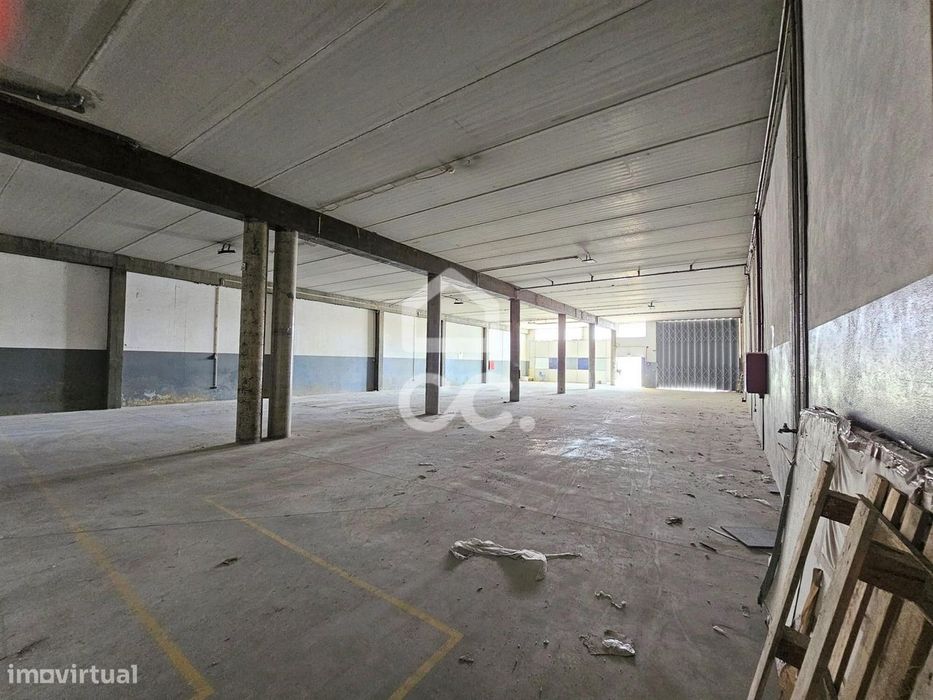 Pavilhão Industrial em Caldas de Vizela  (São Miguel)