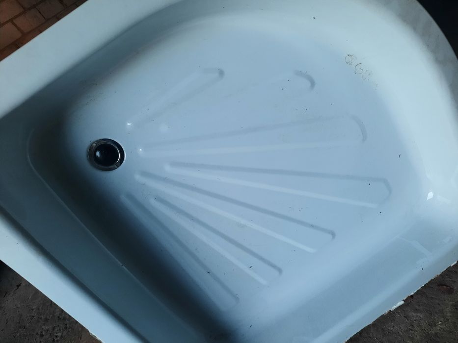 Піддон для душу новмй