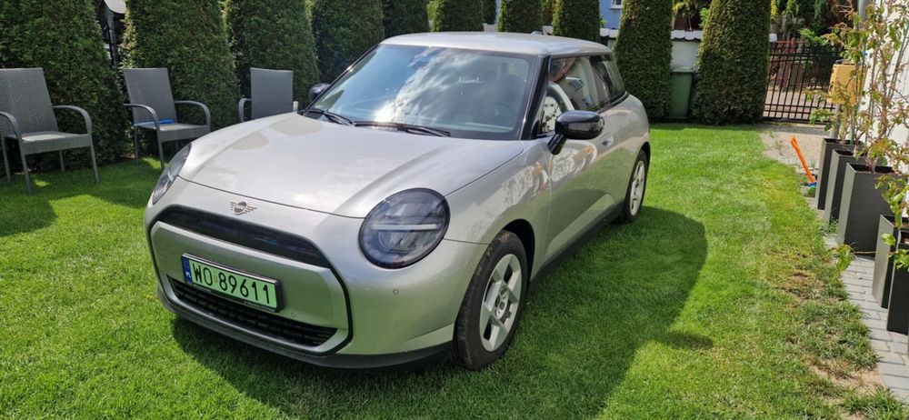 MINI Cooper MINI Cooper E Essential