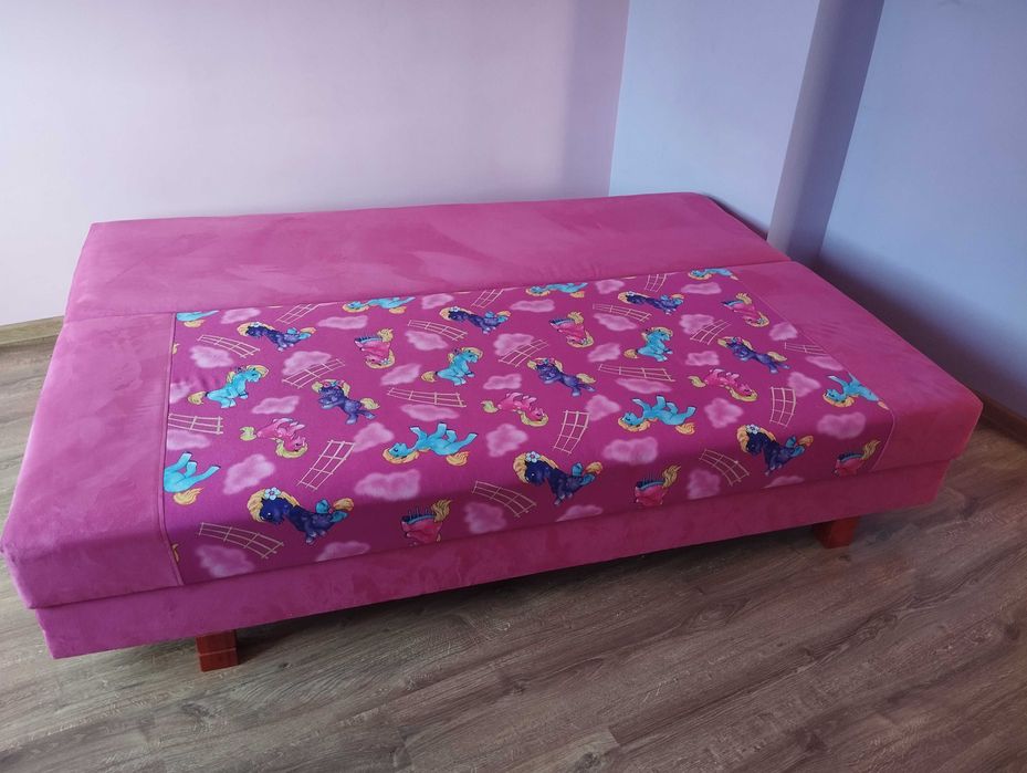 Kanapa dla dziewczynki