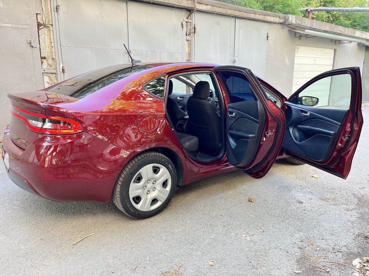 Dodge Dart SE 2.0 л