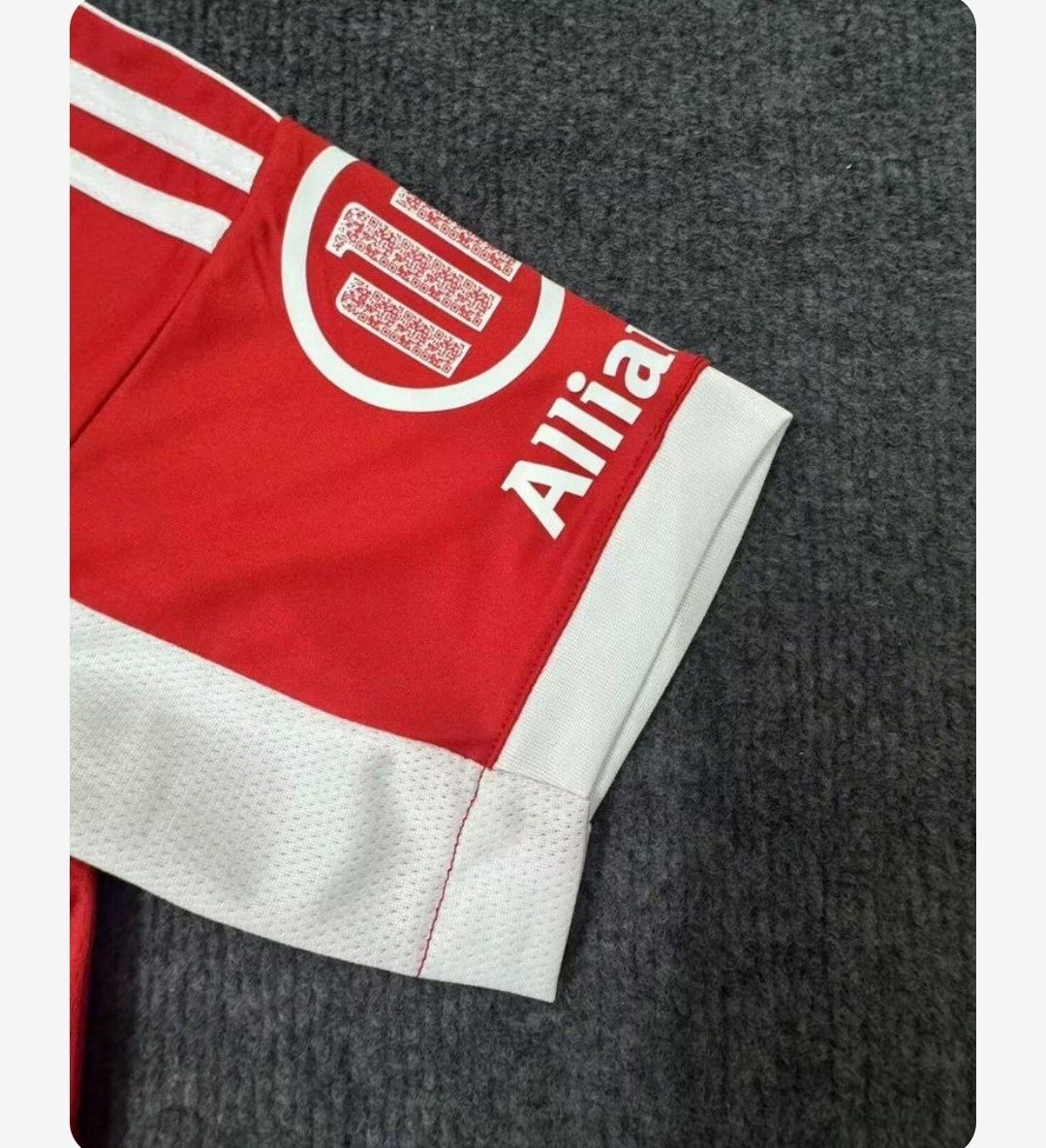 Camisola Bayern Munich principal 25/26 nova com etiquetas