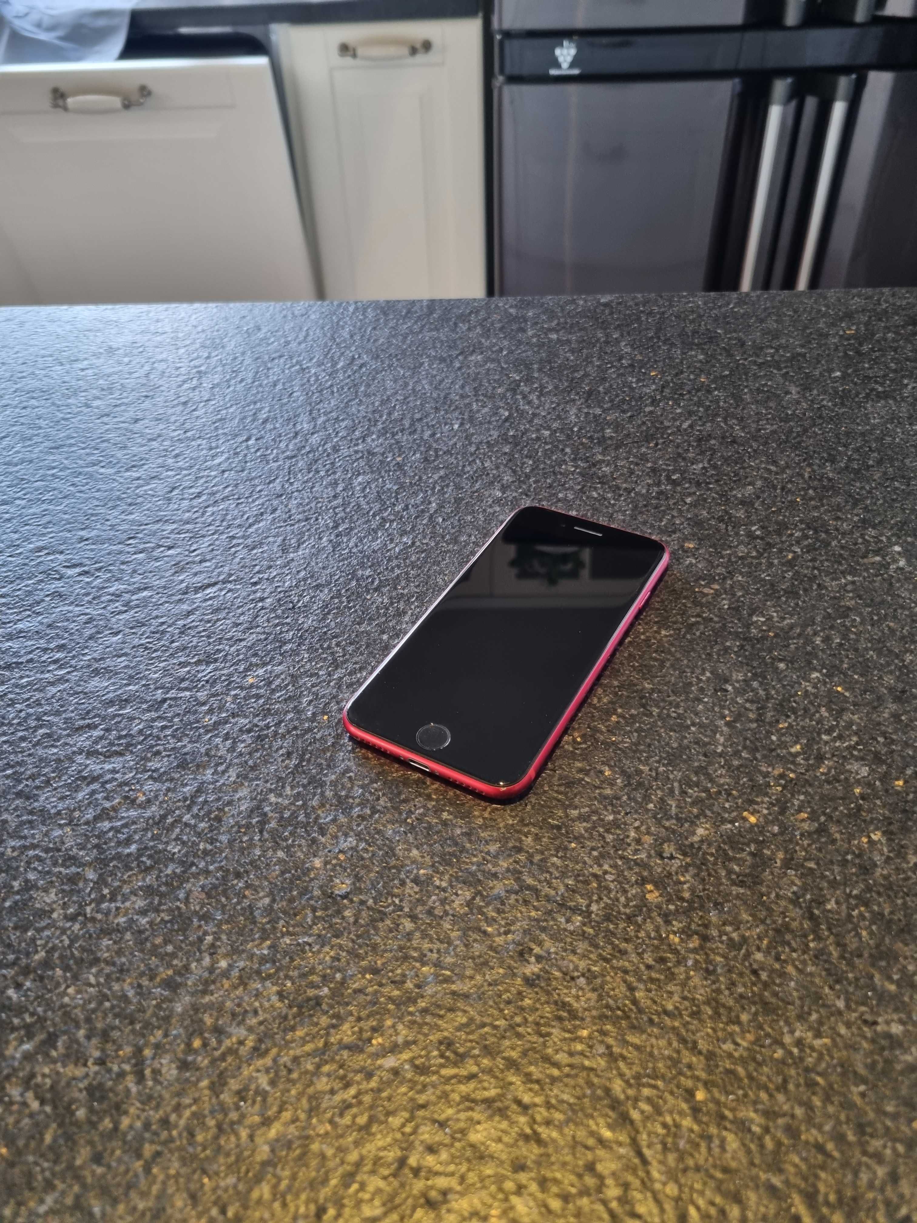 IPhone 8 (PRODUCT)red™