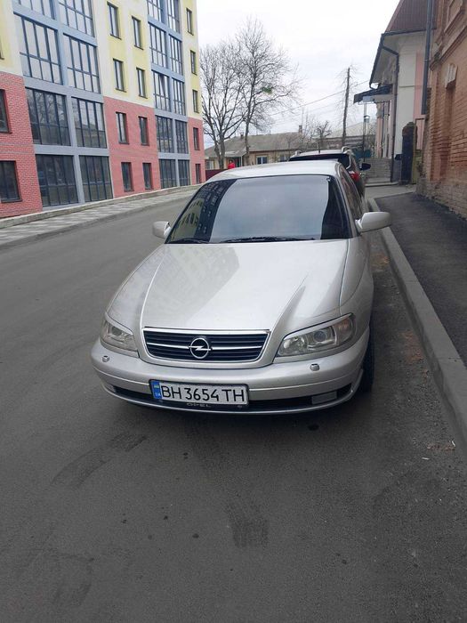 Опель омега б  супер стан