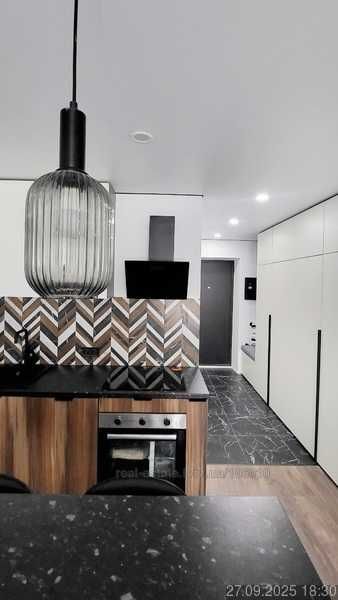 Продаж 1 кім. квартири з ремонтом,вул.Рудненська/Залізничний р-н