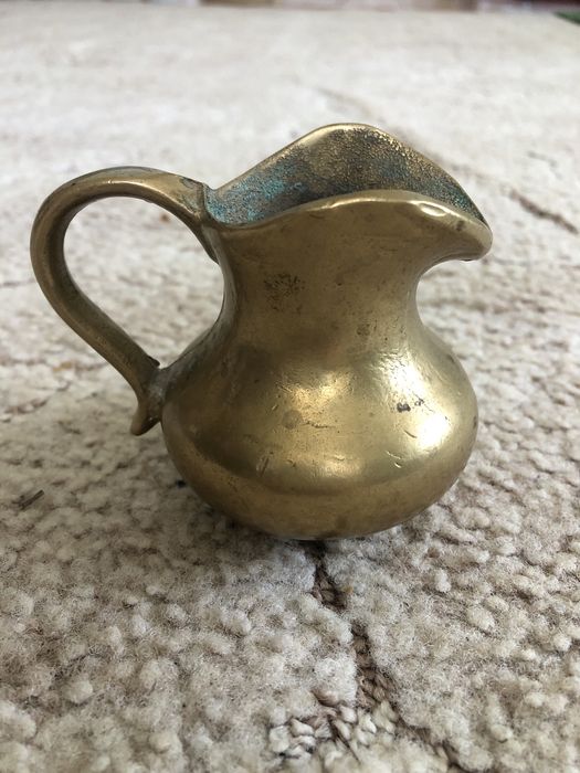 Бронза глечик молочник