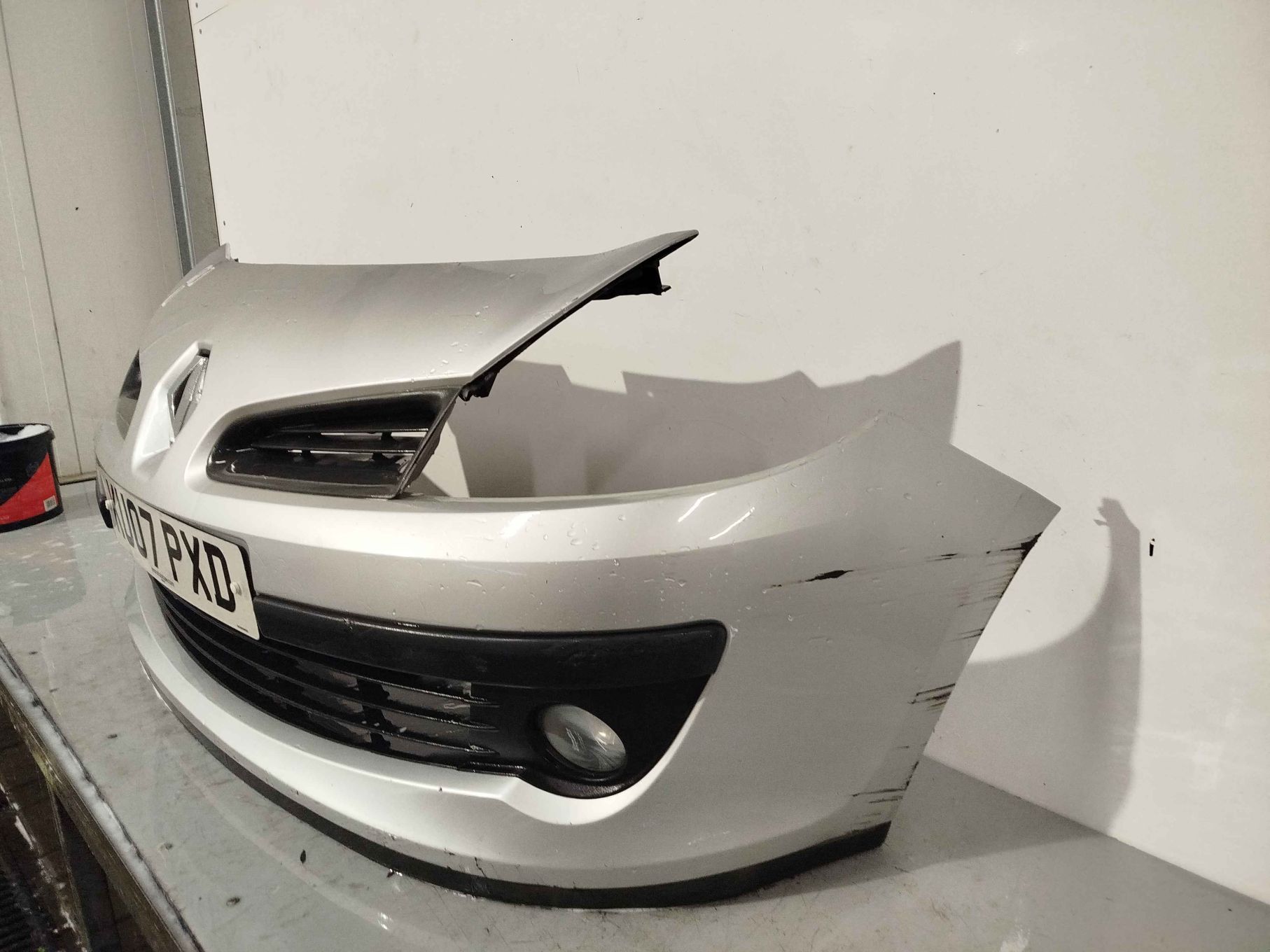^ ZDERZAK PRZÓD PRZEDNI DO RENAULT CLIO III 3 TED69 SREBRNY HALOGENY