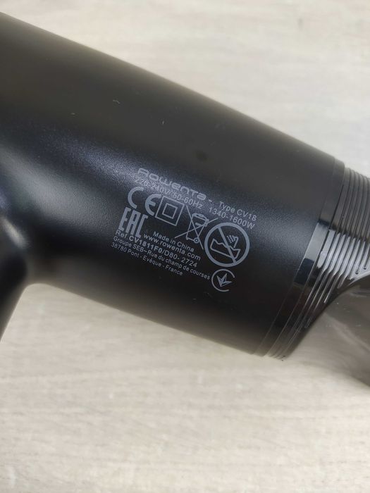 Rowenta CV1811 Express Style Suszarka do włosów OPIS