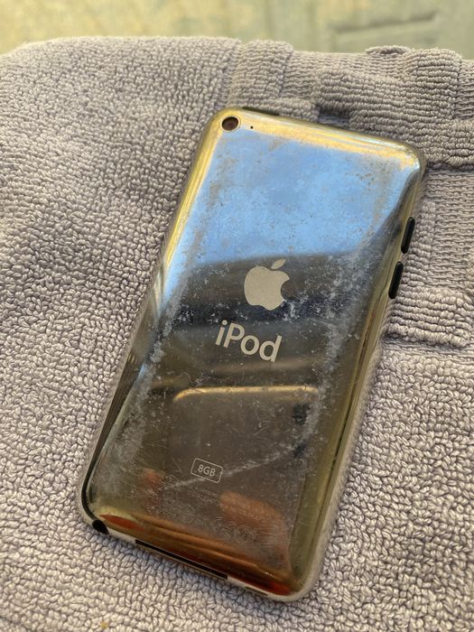 Ipod a1367 8gb робочий