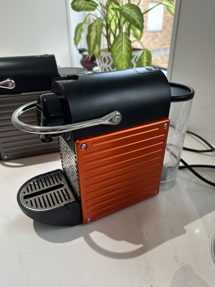 Nespresso Pixie Electric