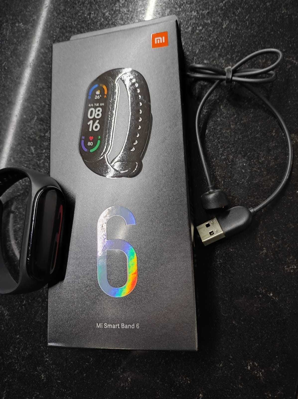 Pulseira Desportiva XIAOMI Mi Band 6 - COMO NOVA