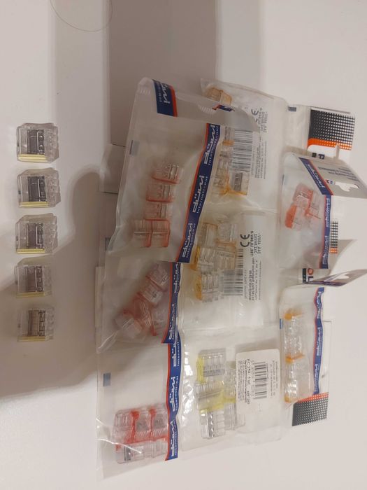 Szybkozłączki do przewodów elektrycznych