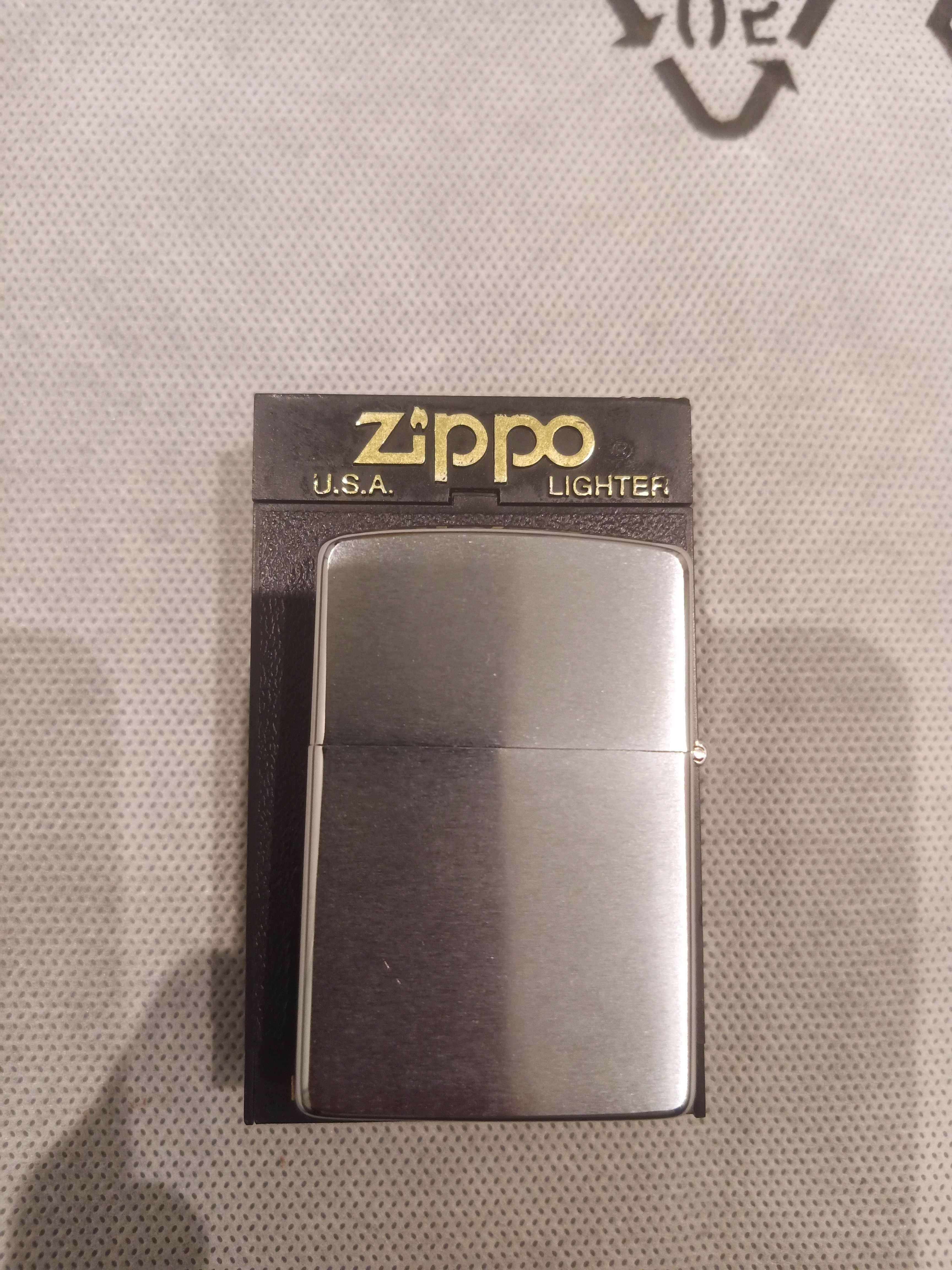 Новая редкая оригинальная ZIPPO декабря (L) - 1990 (iV) г.