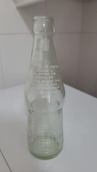 Garrafa antiga pirogravada Canada Dry.