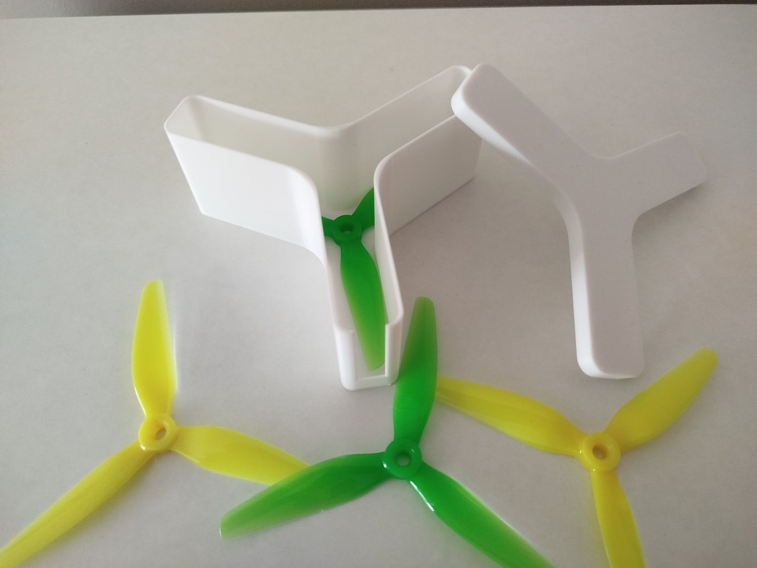 Wydruki 3D. Pojemnik na śmigła 5 cali Fpv.