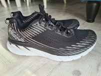 hoka one one clifton 5