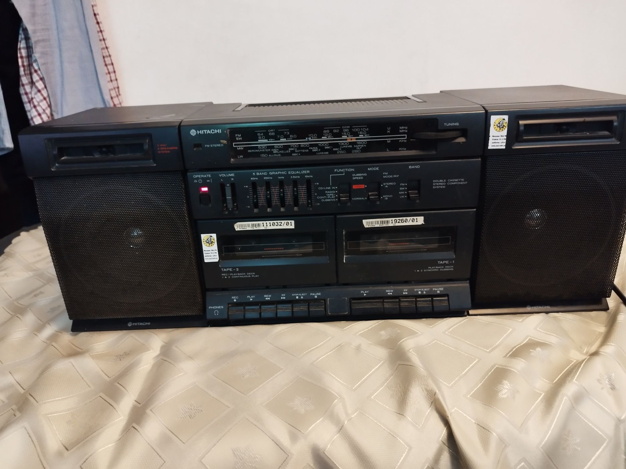 Radio Hitachi YRK