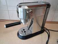 Ekspres kolbowy Delonghi Dedica używany