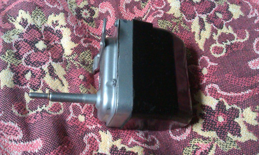 Стеклоочиститель трактора МТЗ ЮМЗ БМВ АУДИ  Производство ГДР