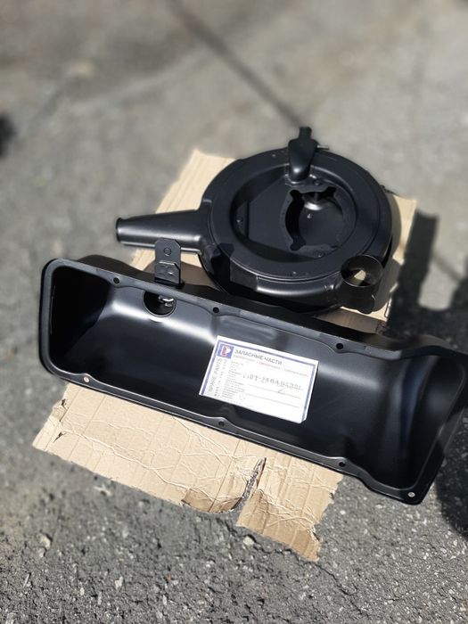 Крышка клапанов , корпус воздушного фильтра для ВА3 2101 ,02,03,06,011