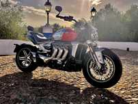 Triumph Rocket III GT, edição limitada Chrome Edition
