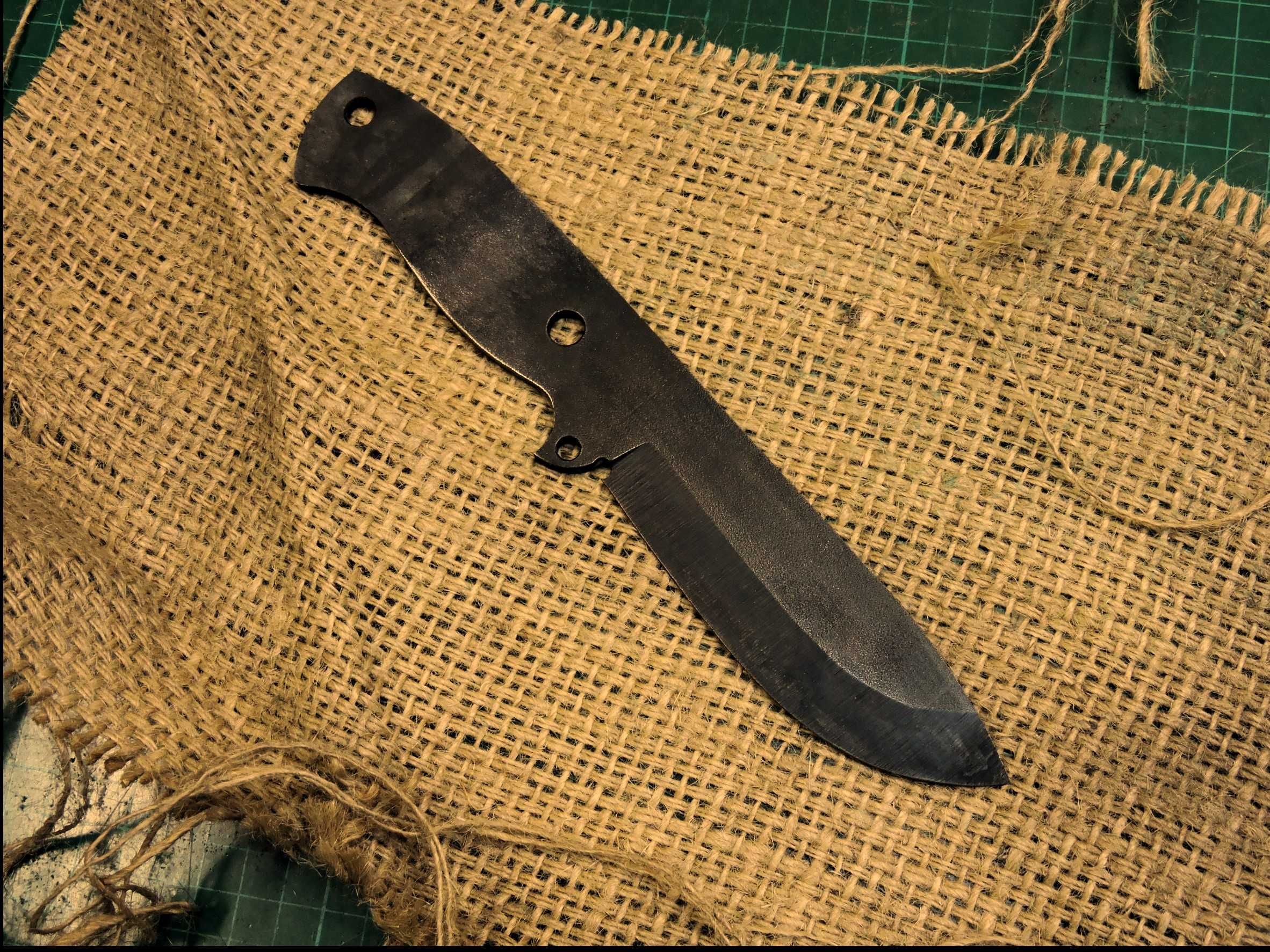 Klinga "Niedźwiedź II" Blank Bushcraft Nóż Ręcznie Robiony Resor