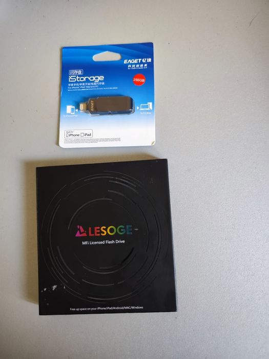 Поворотний флеш-накопичувач для iPhone Lesoge флешка