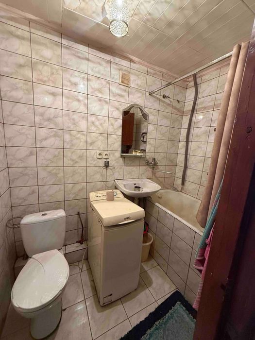 Продаж 2 кімнатної квартири на 2 поверсі