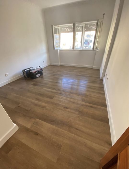 Remodelação de Casa de Banho & Pavimento Flutuante