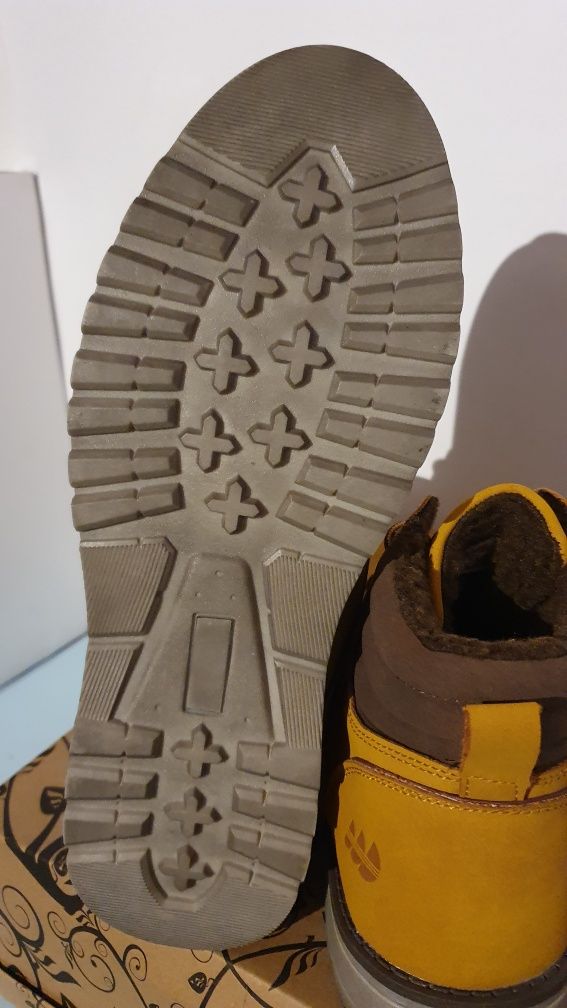 Buty męskie markowe ocieplane Rozmiar 45 / długość wkładki 29 cm