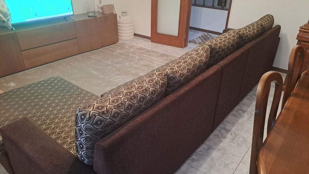 Sofá com chase long