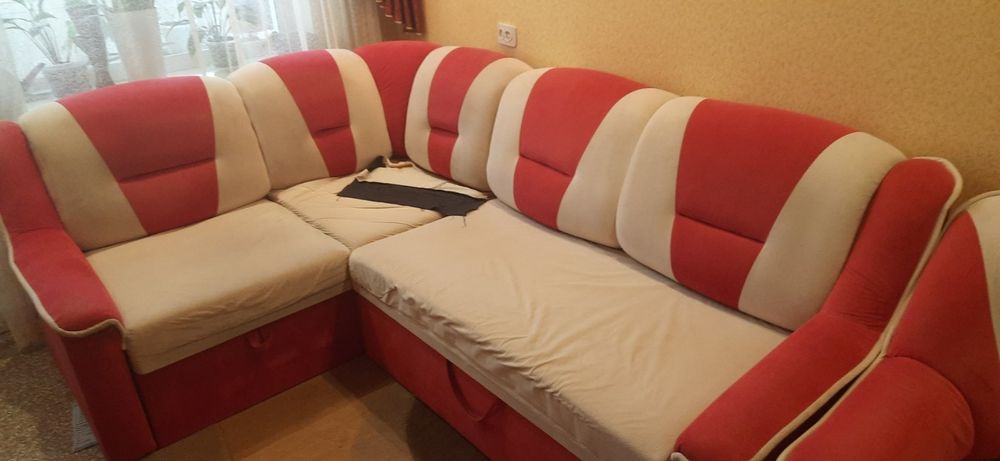 Ремонт, перетяжка м'яких крісел, диванів, кутів і т.ін.