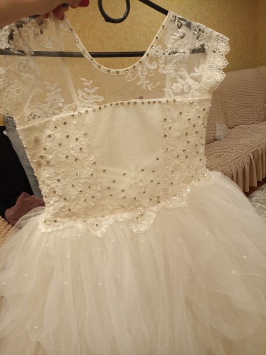 Плаття святкове.