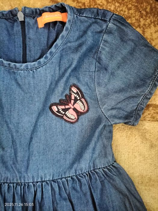 сукня для дівчинки на 5-6 років, лот ціна за дві