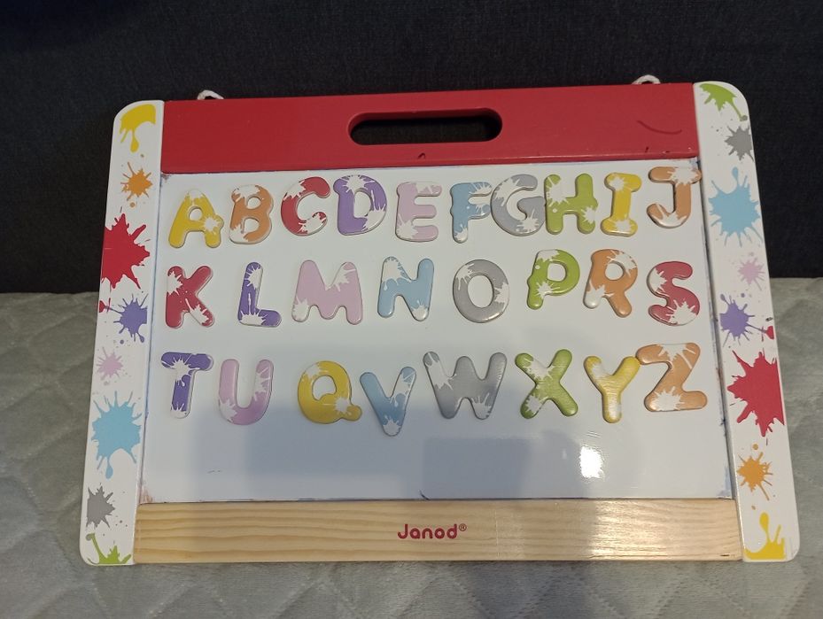 Tablica wisząca 3w1 Janod magnetyczna do pisania litery