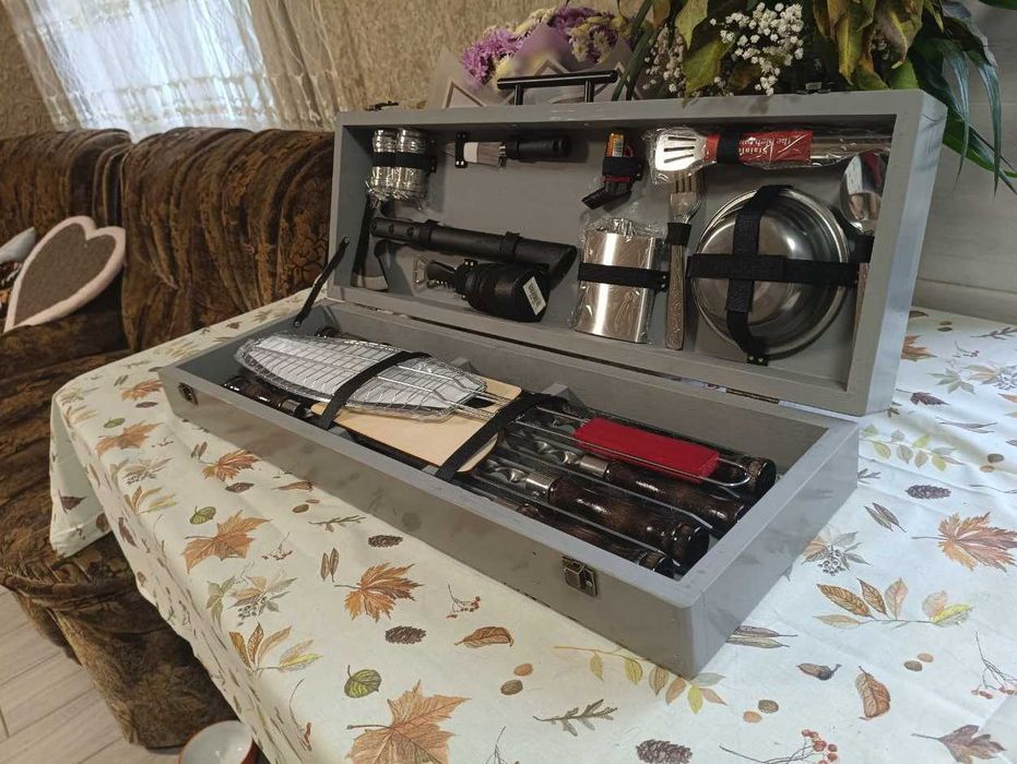 Набір шампурів в дерев'яному кейсі 42 предмети Подарункові шампура