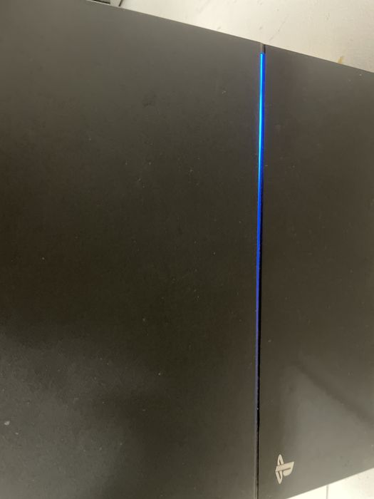 Playstation 4 fat 100% funcional. Qual quer duvida ler a descrição