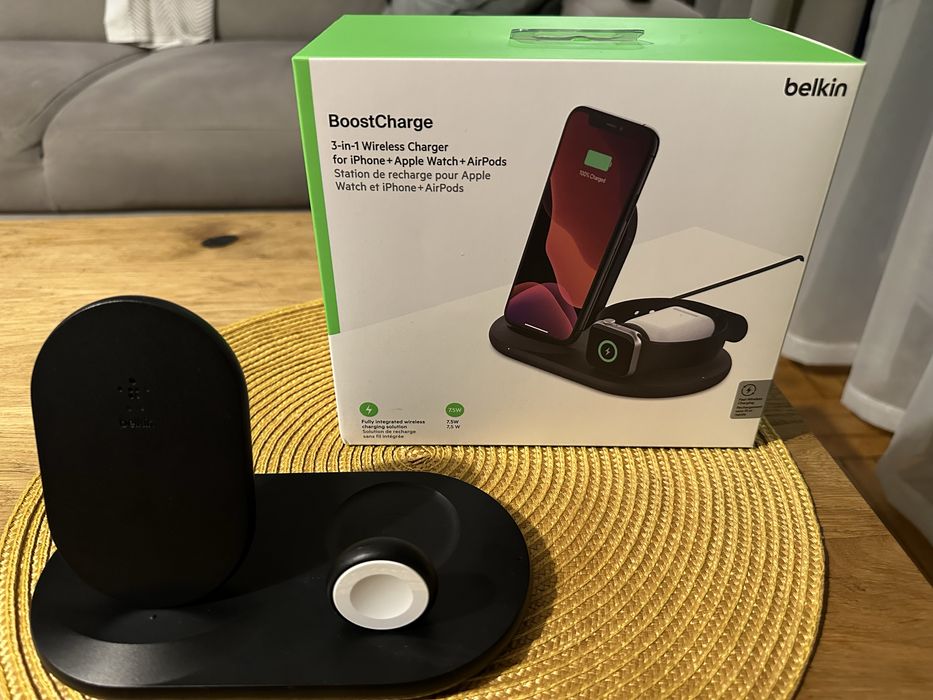 Stacja ładująca Belkin BoostCharge 3 in 1