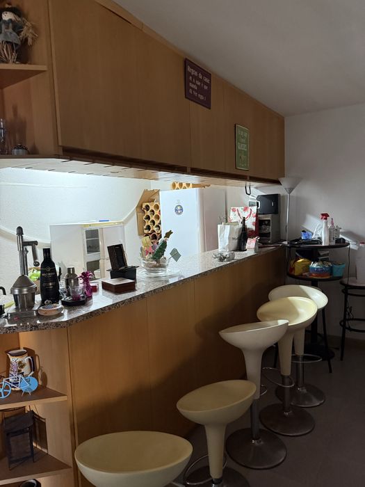 BAR para cave com pedra granito