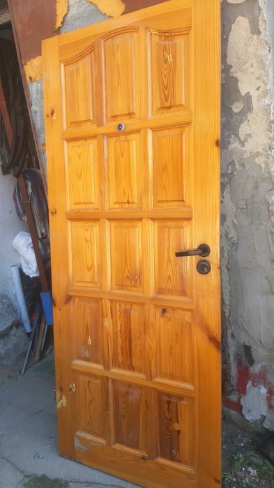 Drzwi drewniane z półfutryną stan z demontażu lewe