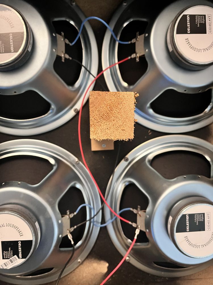 Celestion G12 8ohms