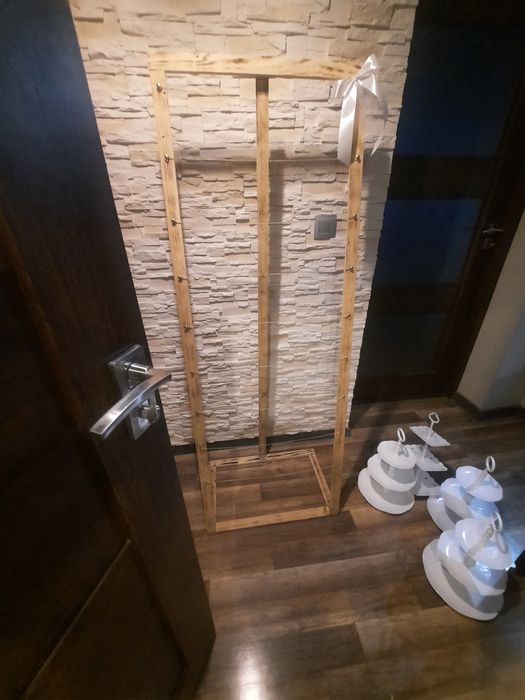Stojak  stelaż drewniany do zdjęć komunia ślub
