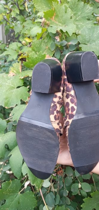 Чобітки|ботільони boohoo ,39 р , леопард принт, текстильні