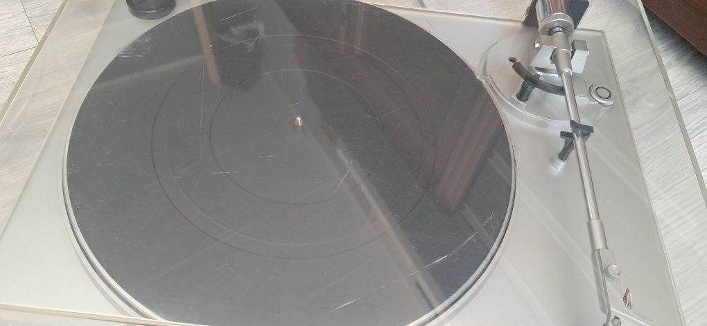 Gramofon jvc l-f41