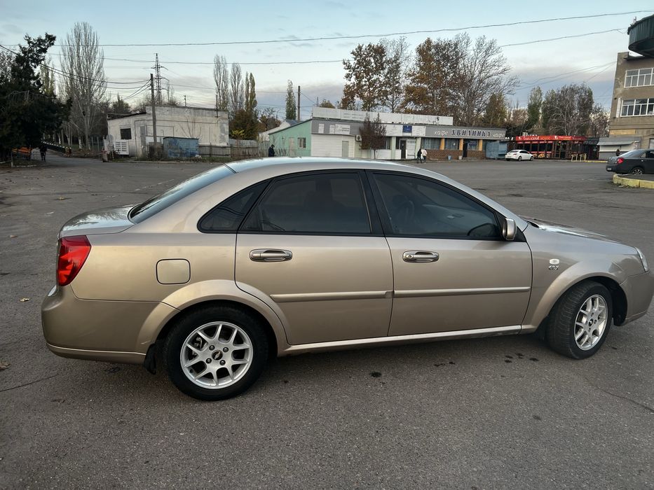 Продам срочно автомобиль