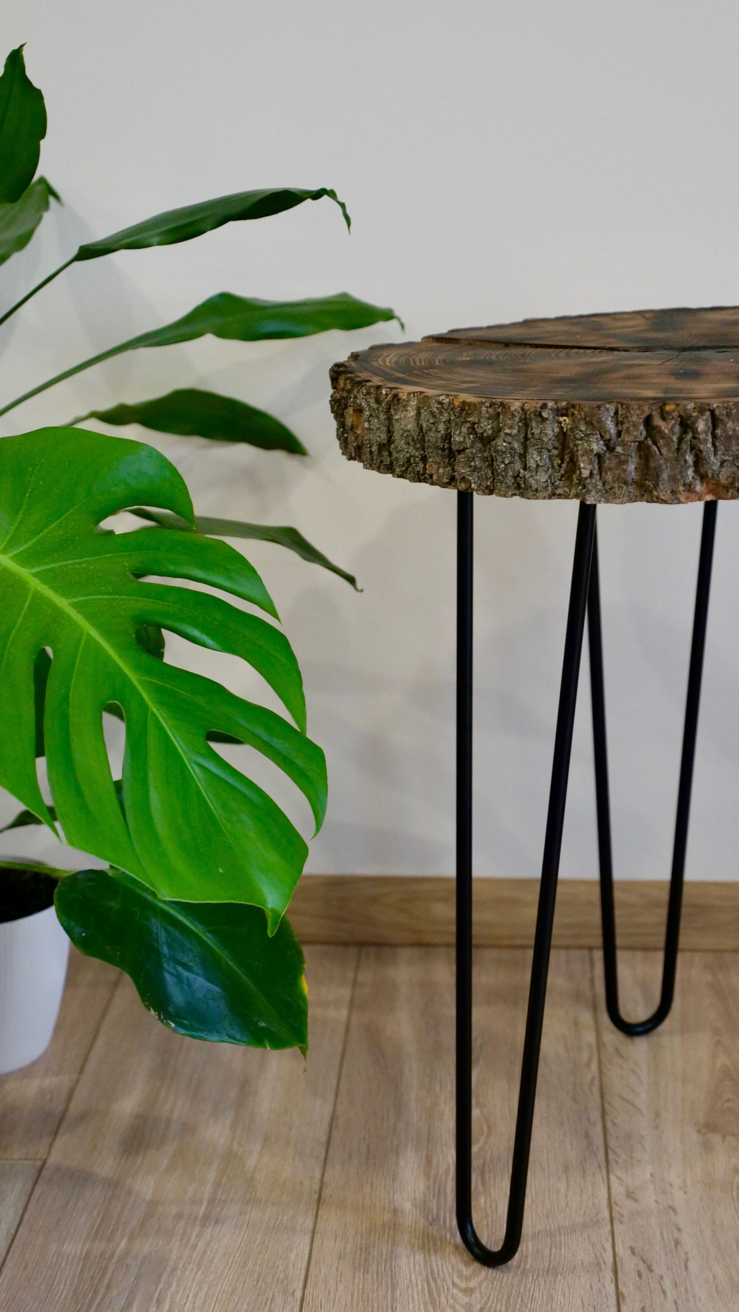Продаю журнальний дерев'яний столик ( спил, зріз дерева ) еко стіл