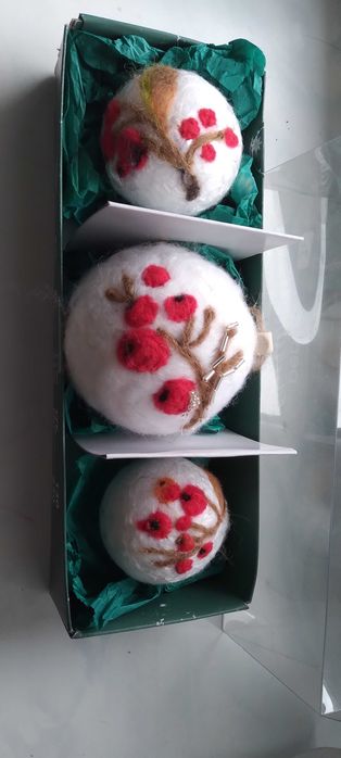 Bombky z welny naturalne