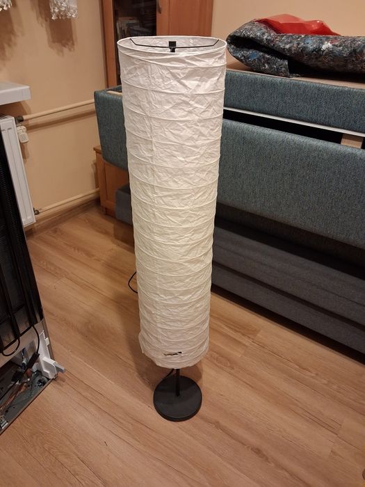 Stojąca lampa Ikea papierowa